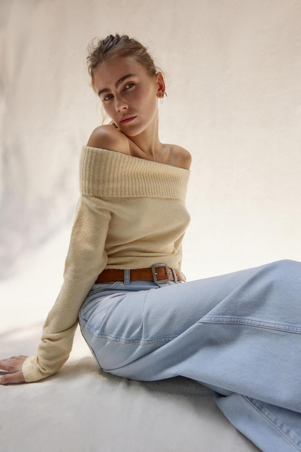 Top Solid Color One Word Collar Flip Collar Off Shoulder Long Sleeve Hoodie Women's Woolen Clothes